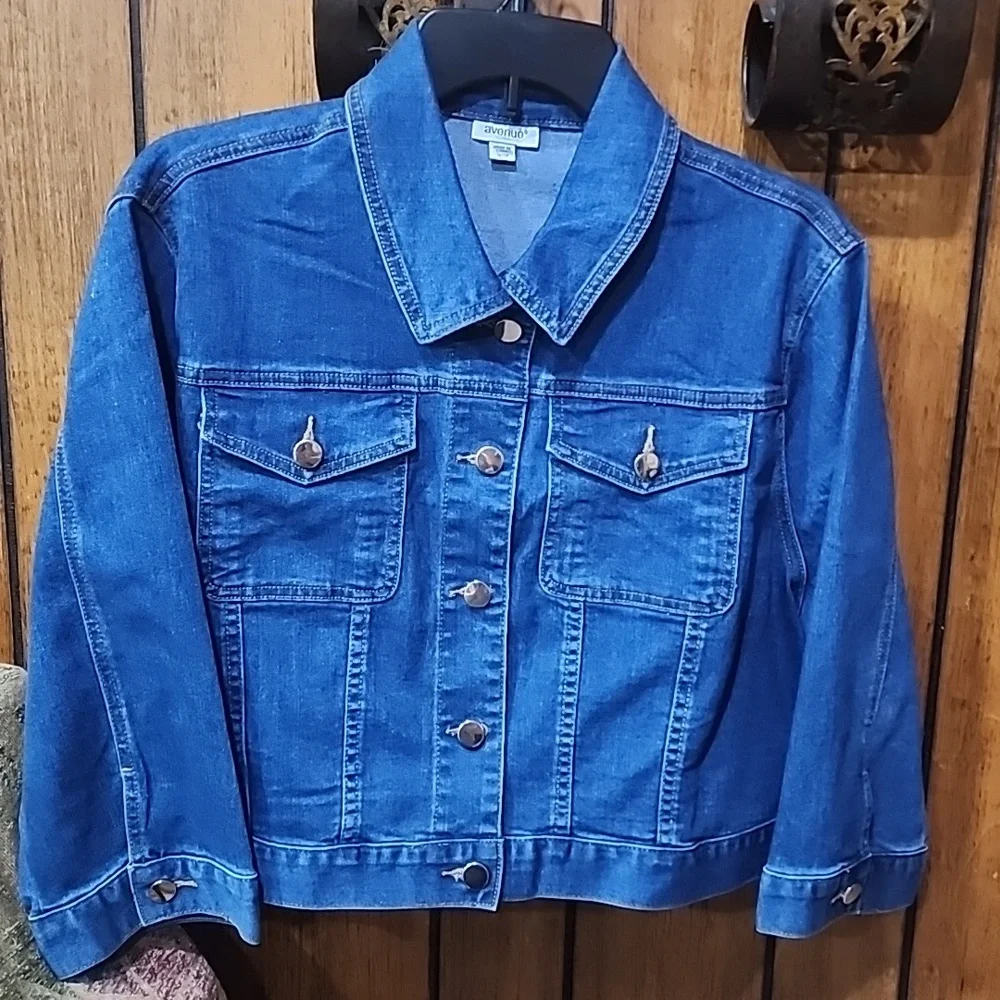 DENIM JACKET BY AVENUE SIZE 18 - Picture 5 of 8
